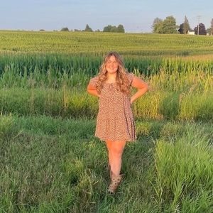 Meet your Posher, Phoebe